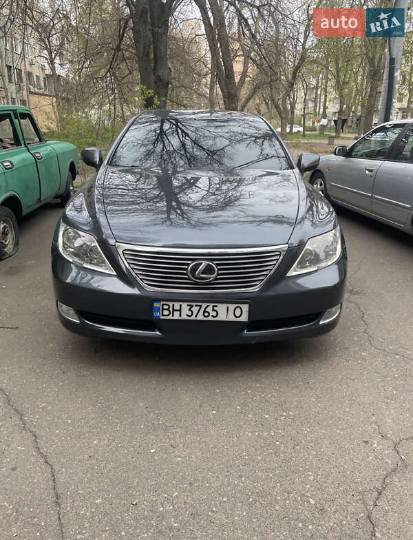 Lexus LS 2007