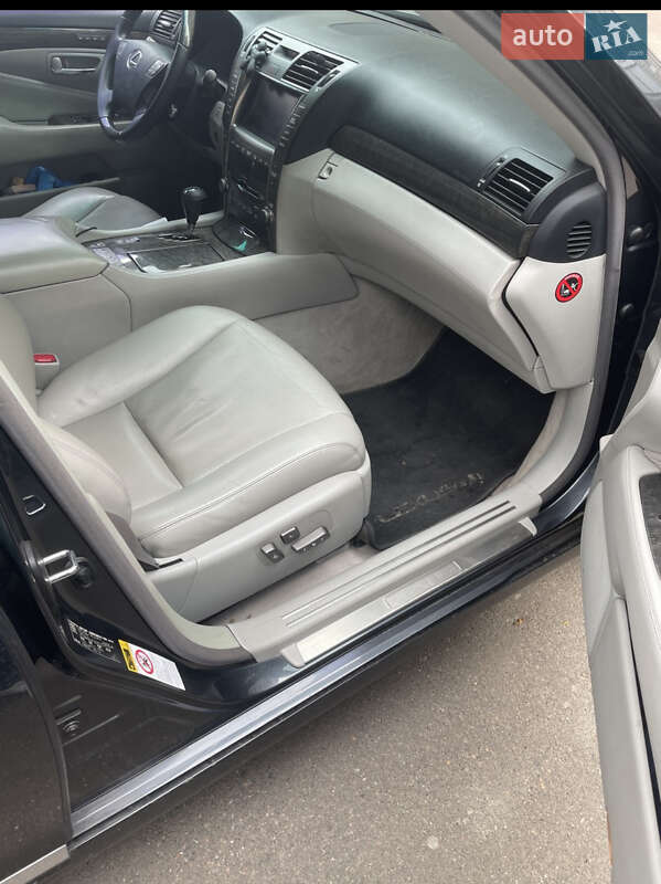 Седан Lexus LS 2007 в Одессе