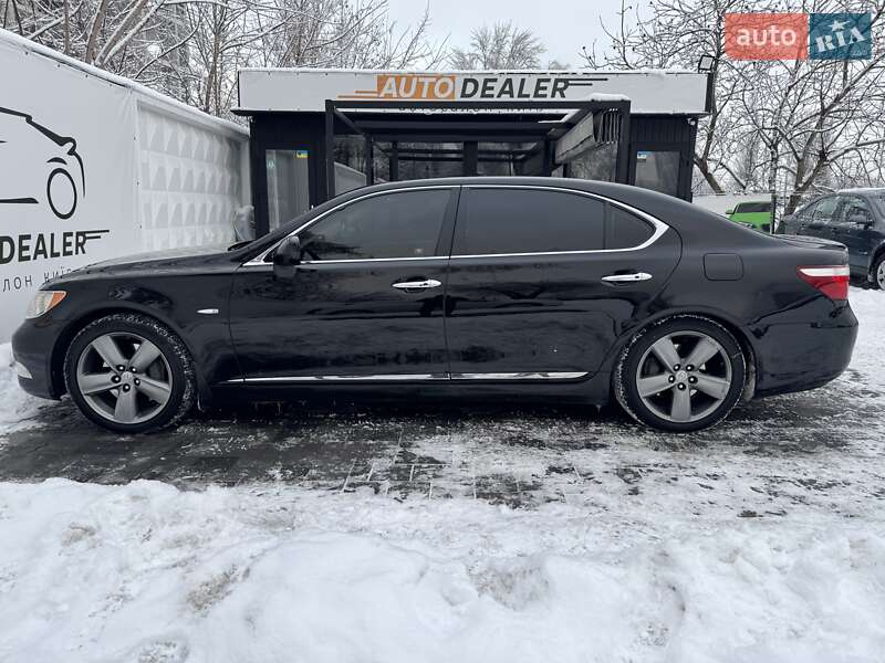 Седан Lexus LS 2007 в Киеве