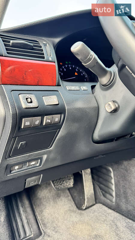 Седан Lexus LS 2010 в Кропивницькому