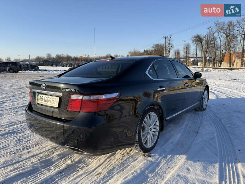 Седан Lexus LS 2008 в Виннице