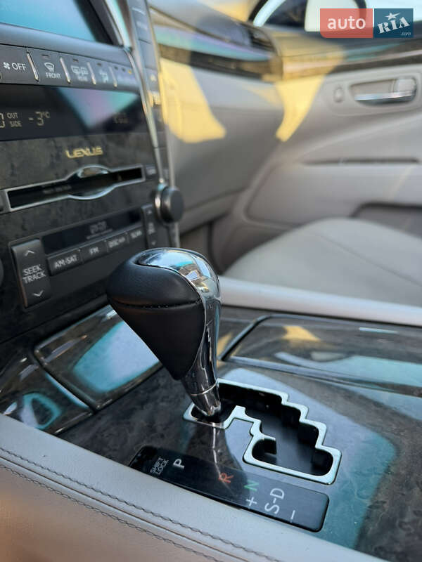 Седан Lexus LS 2008 в Виннице
