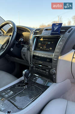 Седан Lexus LS 2008 в Виннице