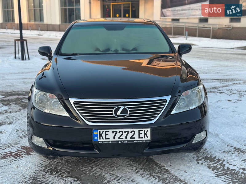 2007 Lexus LS, VIN JTHGL46F675008902:plate — фото 1 (autoria)