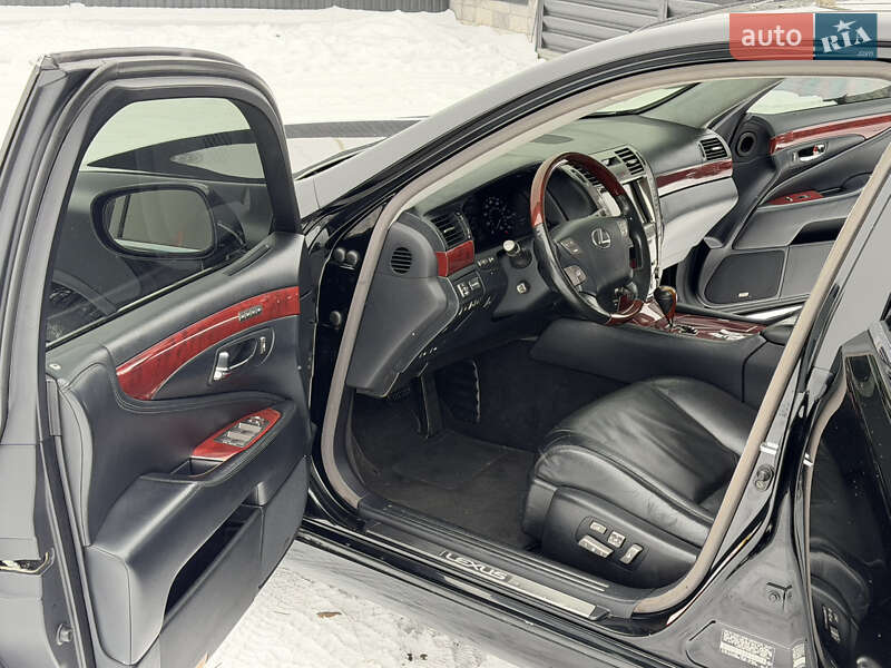 Седан Lexus LS 2007 в Вараше фото 68 Седан Lexus LS 2007 в Вараше