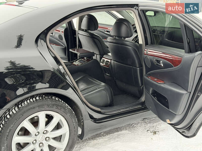 Седан Lexus LS 2007 в Вараше фото 70 Седан Lexus LS 2007 в Вараше