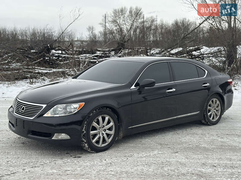 2008 Lexus LS, VIN JTHGL46FX85031942:plate — фото 1 (autoria)