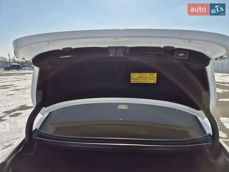 Седан Lexus LS 2013 в Киеве