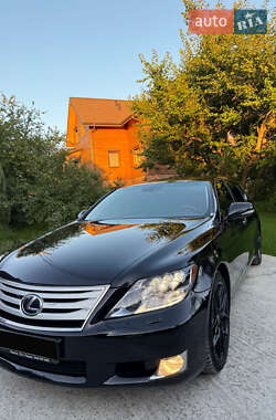 Седан Lexus LS 2012 в Киеве