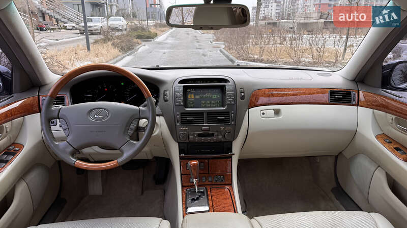 Седан Lexus LS 2005 в Одессе