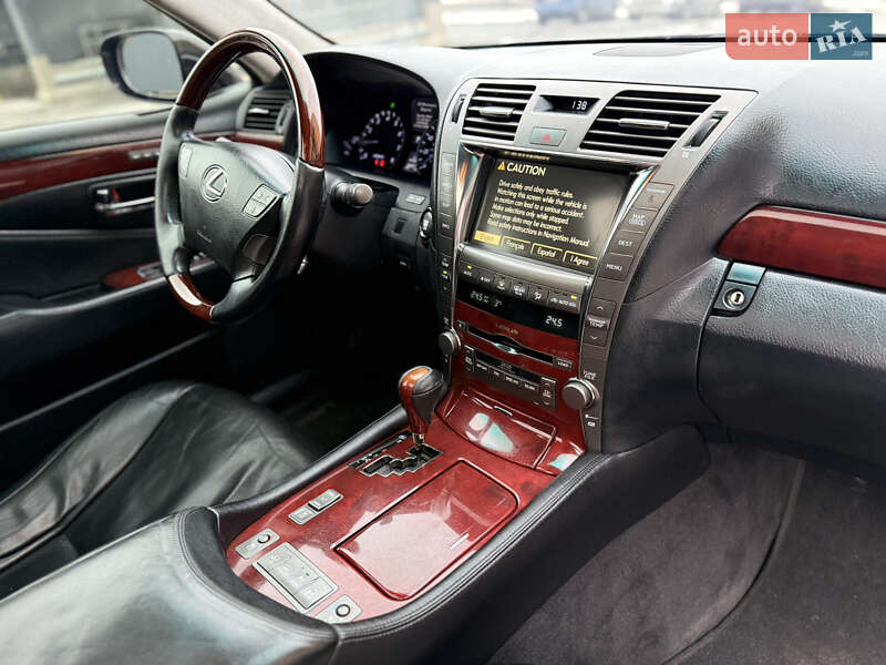 Седан Lexus LS 2007 в Хмельницком фото 47 Седан Lexus LS 2007 в Хмельницком