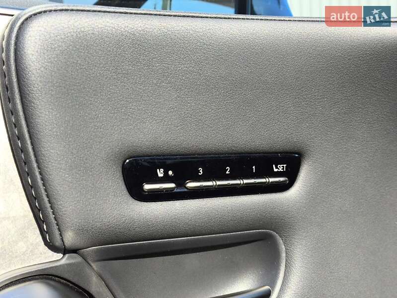 Седан Lexus LS 2021 в Києві