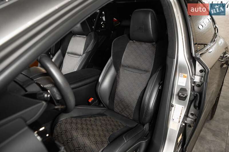 Седан Lexus LS 2021 в Одесі