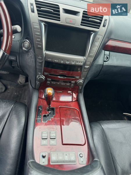 Седан Lexus LS 2007 в Ковеле