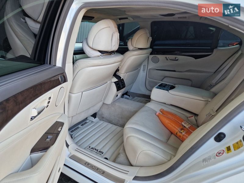 Седан Lexus LS 2007 в Броварах