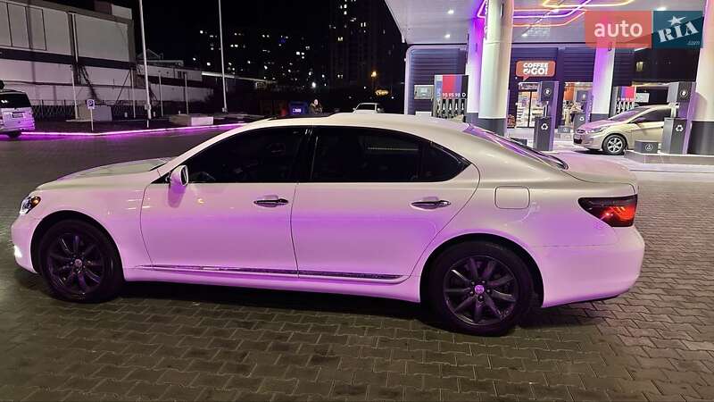 Седан Lexus LS 2007 в Одессе