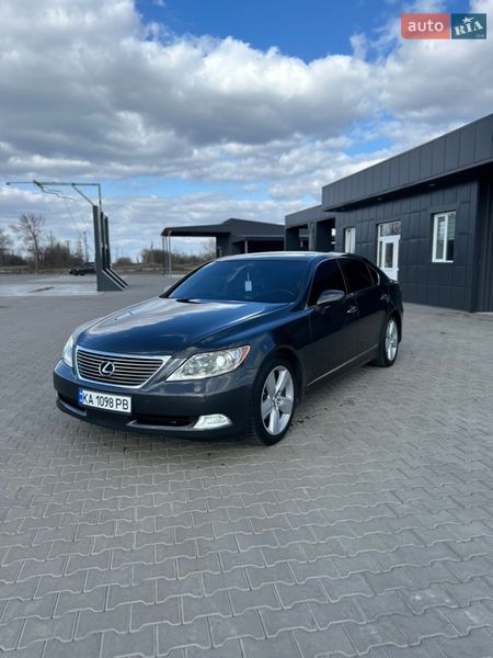 Седан Lexus LS 2007 в Врадиевке