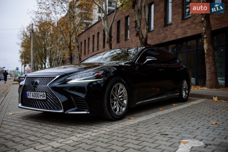 Седан Lexus LS 2018 в Ивано-Франковске