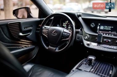Седан Lexus LS 2018 в Ивано-Франковске фото 49 Седан Lexus LS 2018 в Ивано-Франковске