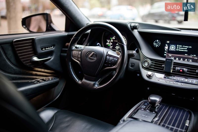 Седан Lexus LS 2018 в Ивано-Франковске фото 49 Седан Lexus LS 2018 в Ивано-Франковске