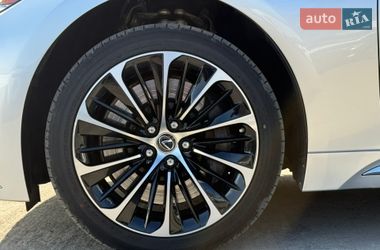 Седан Lexus LS 2021 в Києві