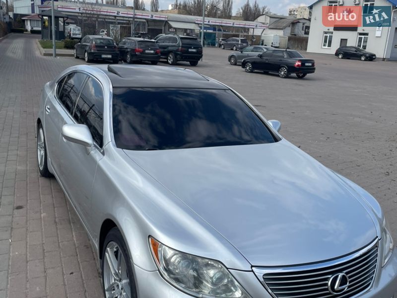 Седан Lexus LS 2007 в Києві