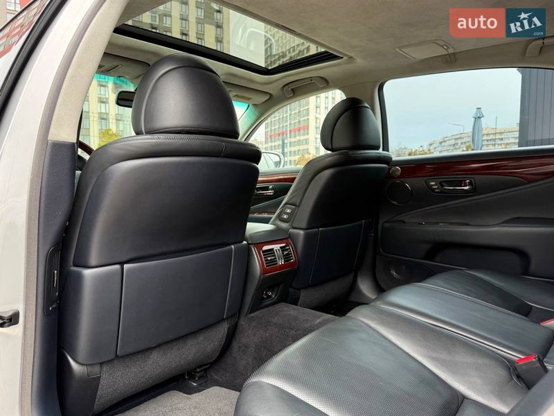 Седан Lexus LS 2007 в Києві фото 45 Седан Lexus LS 2007 в Києві
