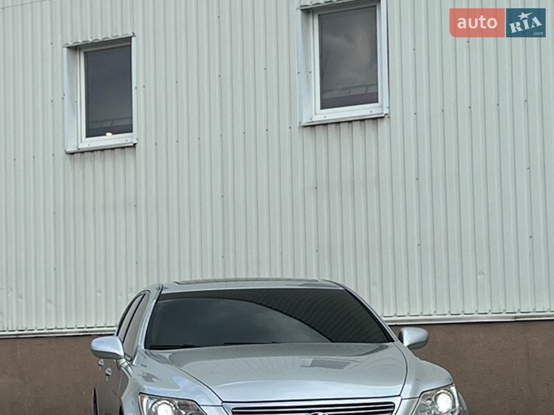Седан Lexus LS 2007 в Львове