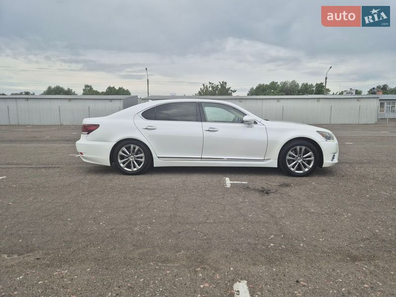 Седан Lexus LS 2013 в Киеве