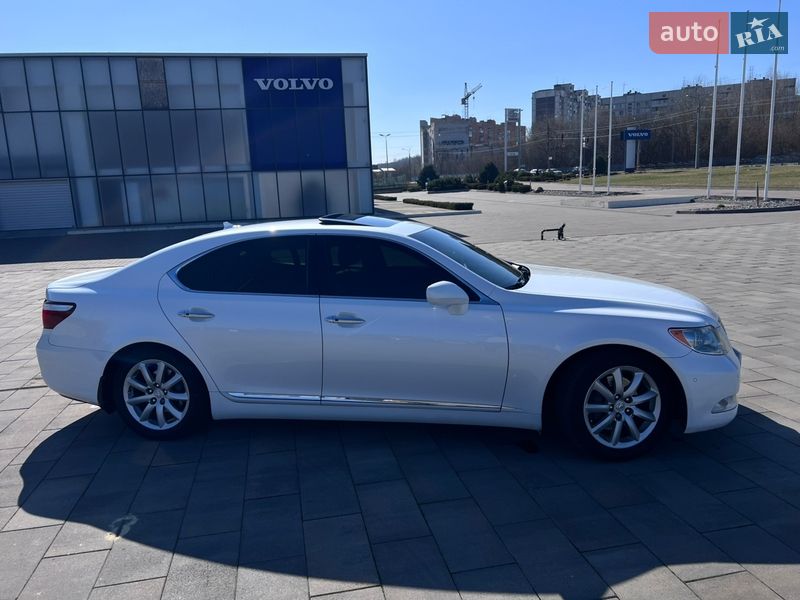 Седан Lexus LS 2008 в Харькове