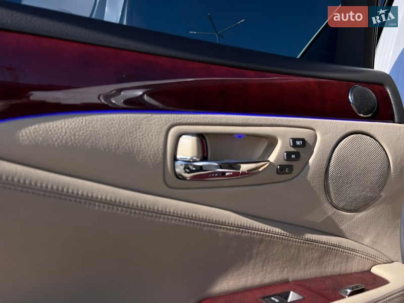 Седан Lexus LS 2008 в Харькове