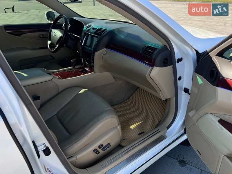 Седан Lexus LS 2008 в Харькове