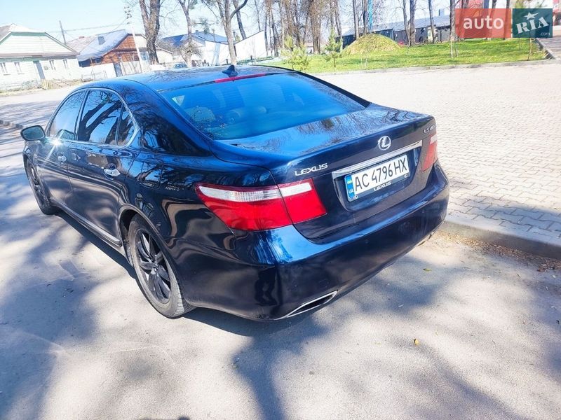 2007 Lexus LS, VIN JTHGL46F475001122:plate — фото 1 (autoria)
