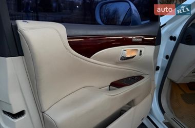 Седан Lexus LS 2010 в Чернигове