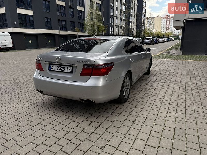 Седан Lexus LS 2007 в Ивано-Франковске