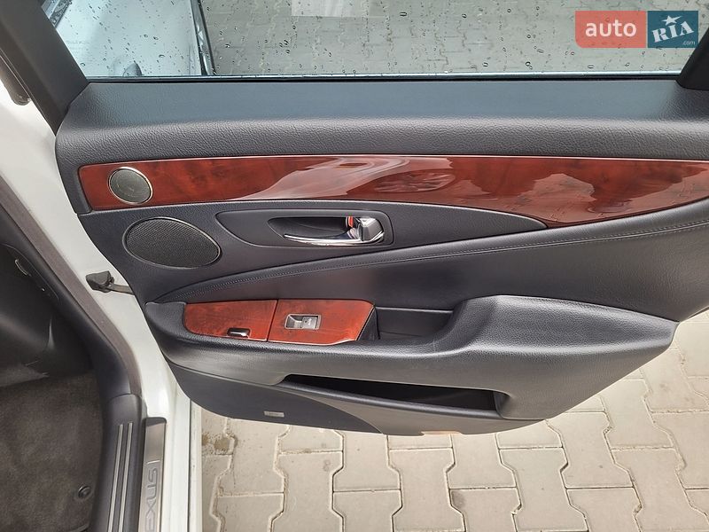 Седан Lexus LS 2008 в Киеве