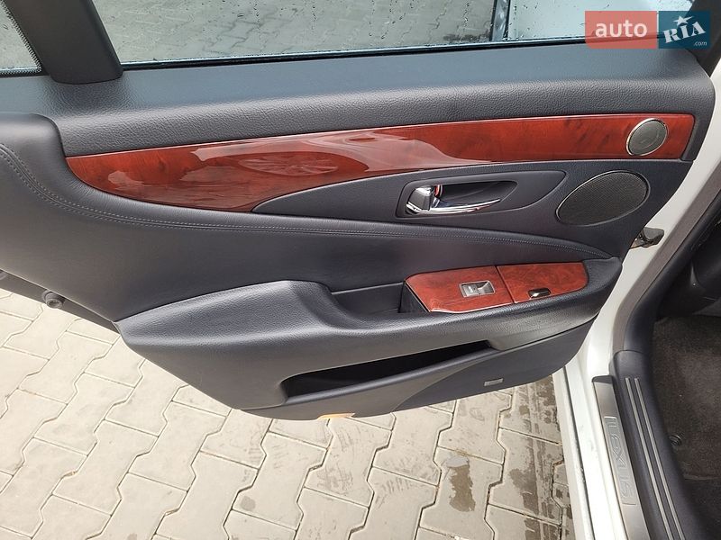 Седан Lexus LS 2008 в Киеве
