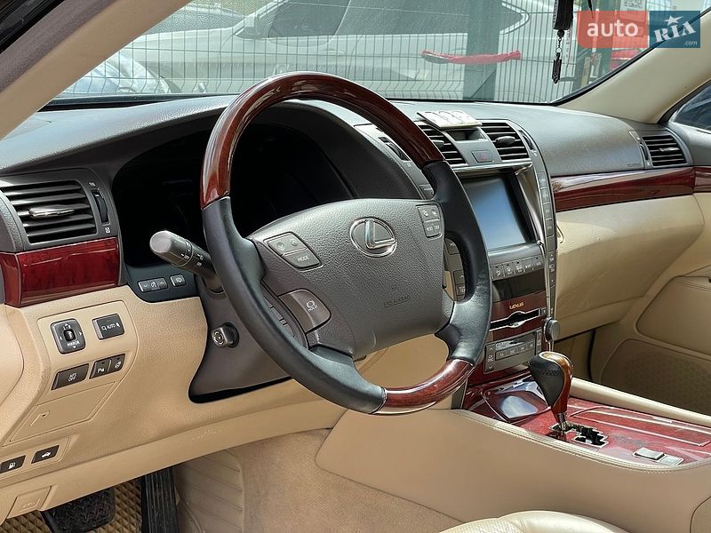 Седан Lexus LS 2007 в Бердичеві