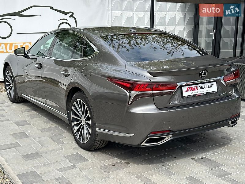 Седан Lexus LS 2018 в Киеве