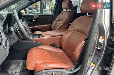 Седан Lexus LS 2018 в Киеве