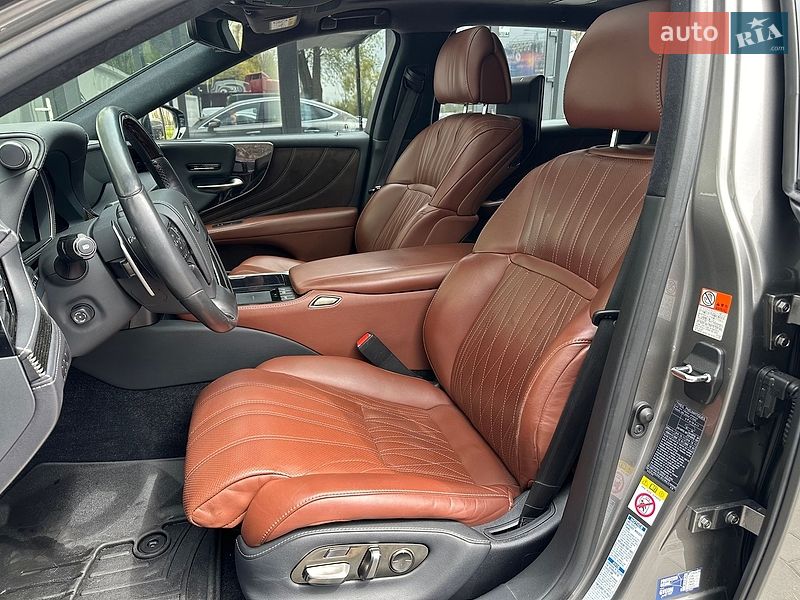 Седан Lexus LS 2018 в Киеве