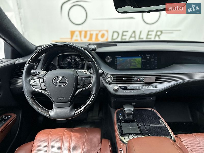 Седан Lexus LS 2018 в Киеве