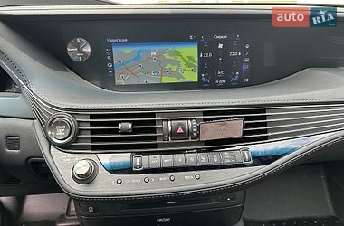 Седан Lexus LS 2018 в Киеве