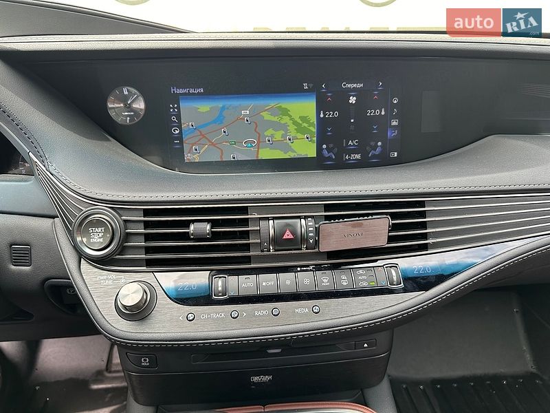 Седан Lexus LS 2018 в Киеве