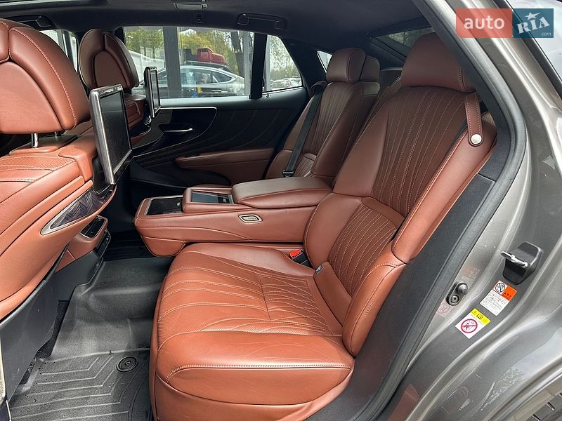 Седан Lexus LS 2018 в Киеве