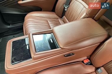 Седан Lexus LS 2018 в Киеве
