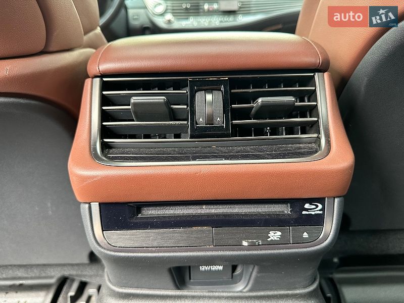 Седан Lexus LS 2018 в Киеве