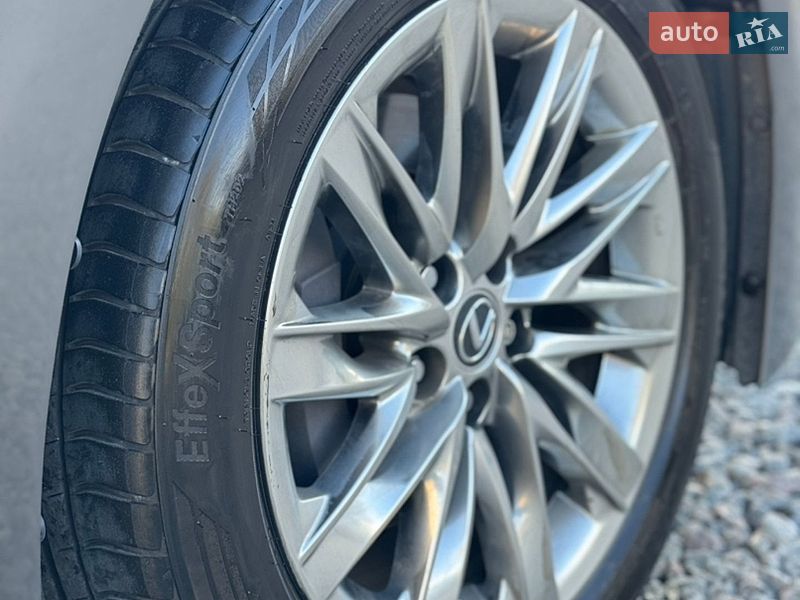Седан Lexus LS 2018 в Киеве