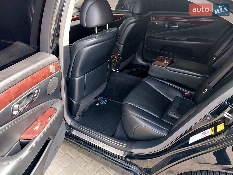 Седан Lexus LS 2007 в Одесі