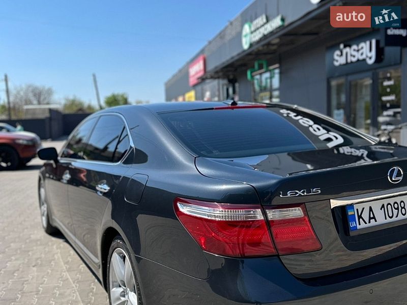 Седан Lexus LS 2007 в Врадіївці
